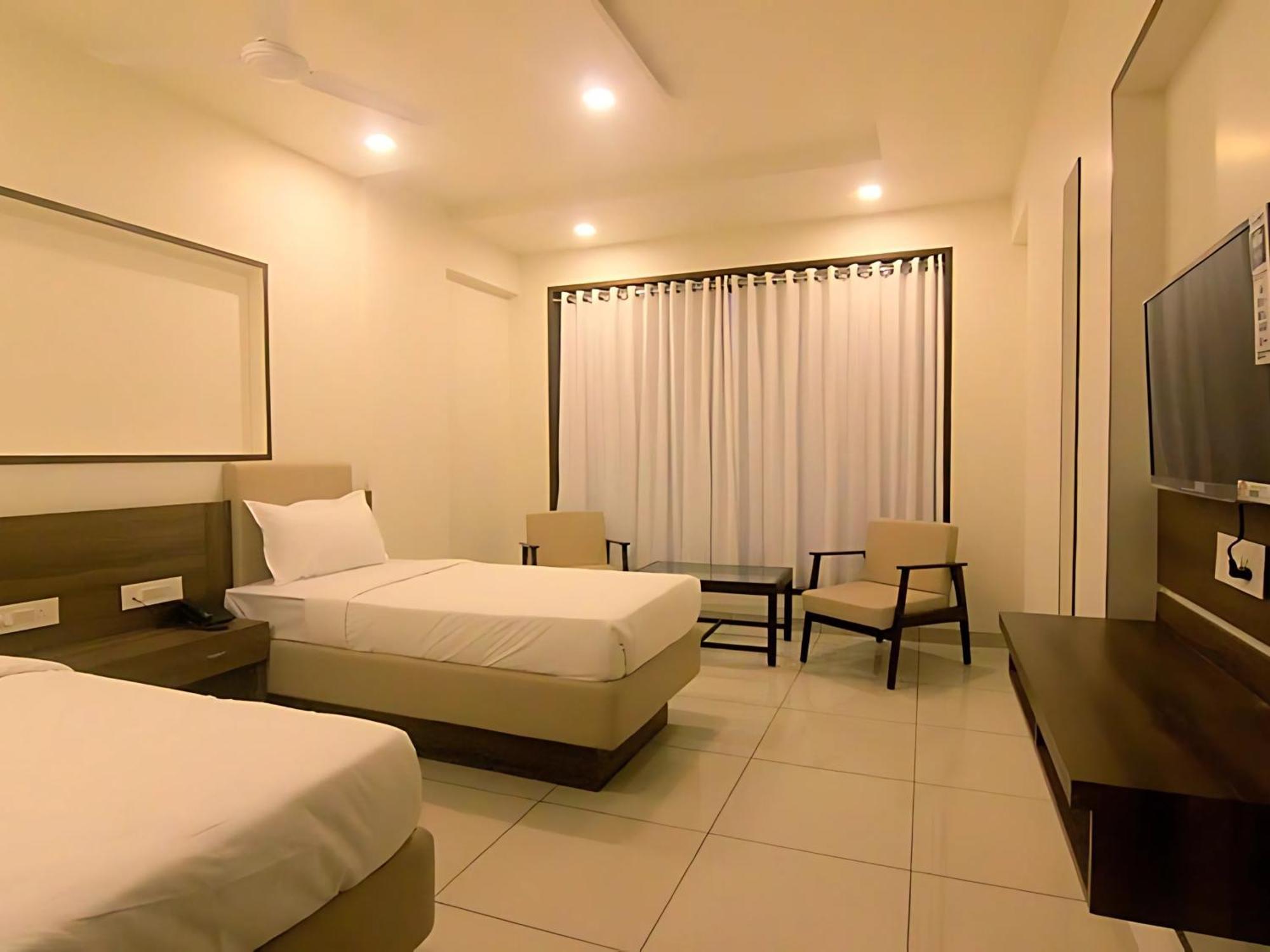 Srijan Inn Абу-Роуд Экстерьер фото